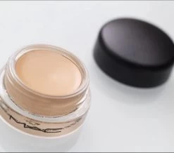 MAC Cosmetics Pro Longwear Paint Pot Oogmake-up - Soft Ochre -Mac 1200x1061