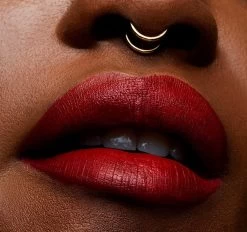 MAC RETRO MATTE LIQUID LIPSTICK - FEELS SO GRAND -Mac 1200x1125 13