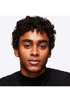 MAC Studio Radience Face & Body Radient Sheer Foundation - Foundation - W5 -Mac 940dfac651de464bbddf0f1851b697c1