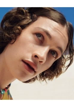 MAC Strobe Dewy Skin Tint - Getinte Dagcrème - Medium 1 -Mac a55dda18a6174fb4a80962ba6ba70e79