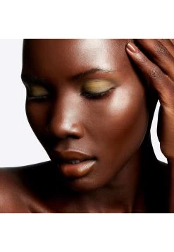 MAC Mineralize Skinfinish - Highlighter - Gold Deposit -Mac d8a0df2d8d174e71b49d27b959424410