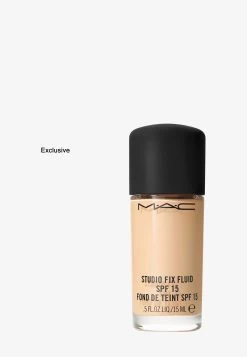 MAC Studio Fix Fluid Spf15 Foundation - Foundation - Nc16